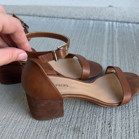 Call It Spring Borewiel Sandals - Picture 4 of 8